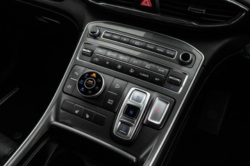 https://dvg-vehicle-assets.s3.amazonaws.com/U19998/hu0smb48a2ap9i383kv6oa44.jpg