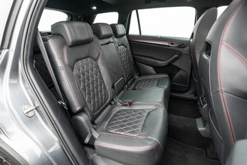 https://dvg-vehicle-assets.s3.amazonaws.com/U20003/2tck6mae8ynh0ne4h2o616i4u.jpg