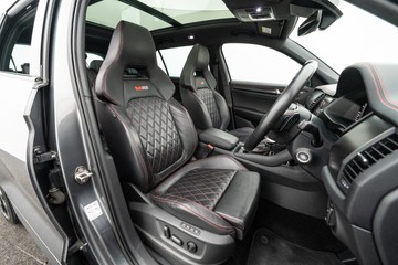 https://dvg-vehicle-assets.s3.amazonaws.com/U20003/80rphnbxt25i7mandq1hg8bvk.jpg
