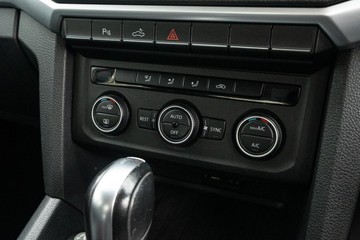 https://dvg-vehicle-assets.s3.amazonaws.com/U20007/1vvhr15byefyalb5xu4nbt7yj.jpg