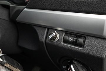 https://dvg-vehicle-assets.s3.amazonaws.com/U20007/b4fvl5nz4gqtm4v2s2ghxtl1r.jpg