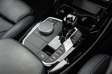 https://dvg-vehicle-assets.s3.amazonaws.com/U20012/a04asnxlmc7xppph6eavg0z9n.jpg
