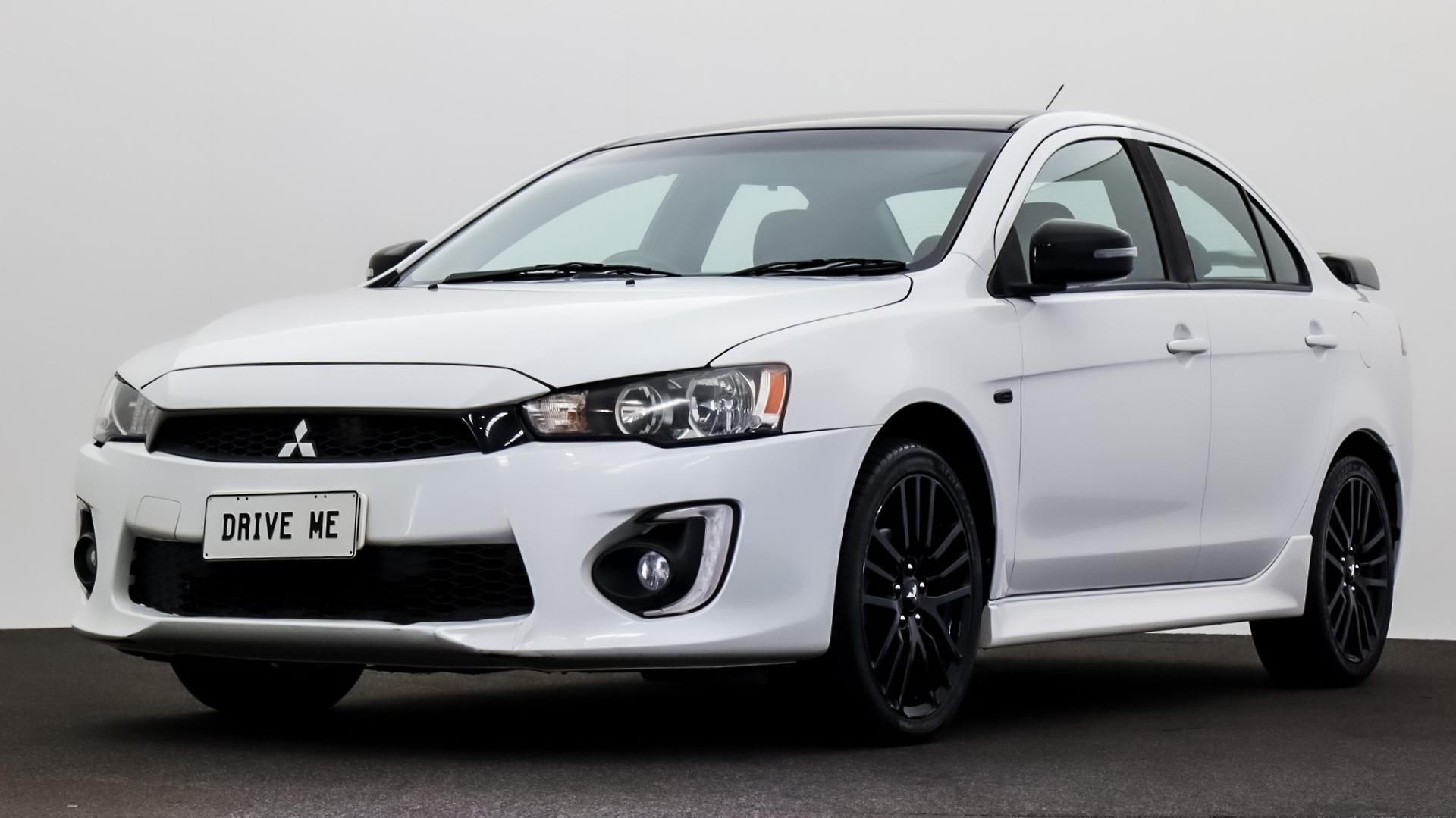 Mitsubishi Lancer image 1