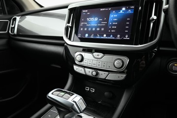 https://dvg-vehicle-assets.s3.amazonaws.com/U20021/cflxwvj7ne1kgtby7cujux09e.jpg