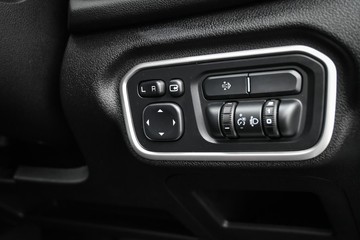 https://dvg-vehicle-assets.s3.amazonaws.com/U20021/y1n1t9myp7nlvnnahsn5ztc2.jpg