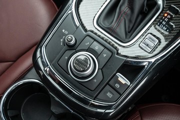 https://dvg-vehicle-assets.s3.amazonaws.com/U20025/ay6i0muvoxlqw98gpdoohy55q.jpg
