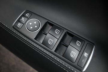 https://dvg-vehicle-assets.s3.amazonaws.com/U20026/azdrsa1iewn71ey6n6yozb4nj.jpg