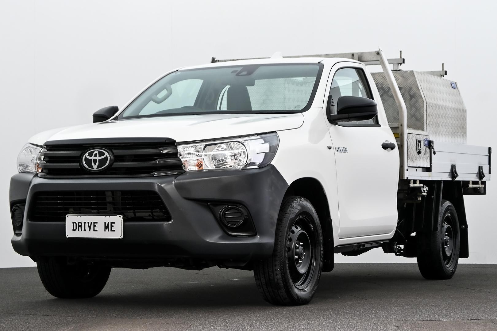 Toyota Hilux image 1