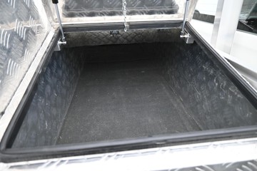 https://dvg-vehicle-assets.s3.amazonaws.com/U20029/hj6uwnud7vt9s6jxjkijgmfv.jpg