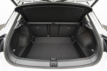 https://dvg-vehicle-assets.s3.amazonaws.com/U20031/3cq7jb5sj4v1sv25li921la1p.jpg