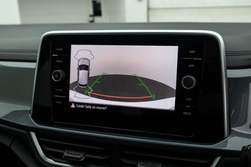 https://dvg-vehicle-assets.s3.amazonaws.com/U20031/asa6lclkwzkkcr83nwsnktxhi.jpg