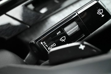 https://dvg-vehicle-assets.s3.amazonaws.com/U20033/8ucihajh2bu3ttxuwffdt7s7w.jpg