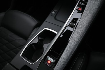 https://dvg-vehicle-assets.s3.amazonaws.com/U20033/cmh0oasimvoemq9fyb21452ln.jpg
