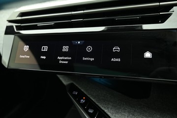 https://dvg-vehicle-assets.s3.amazonaws.com/U20033/dc5z2ox6bvn0sxkfhduwv5gz2.jpg