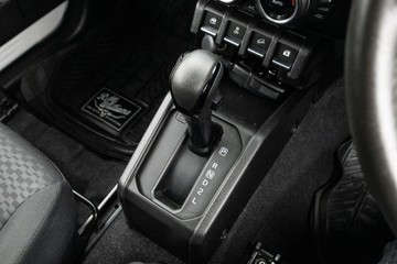 https://dvg-vehicle-assets.s3.amazonaws.com/U20038/8sazp3u0wxcoj75supvb75p9b.jpg