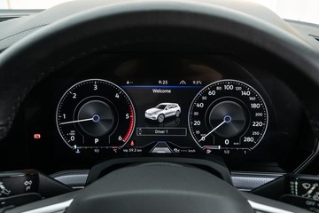 https://dvg-vehicle-assets.s3.amazonaws.com/U20040/7laedc0he1dvbxwxfs67des5b.jpg