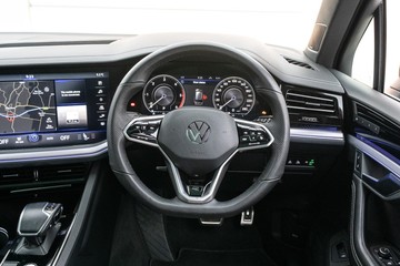 https://dvg-vehicle-assets.s3.amazonaws.com/U20040/9n9dmlsdesofa008bs4363u2t.jpg