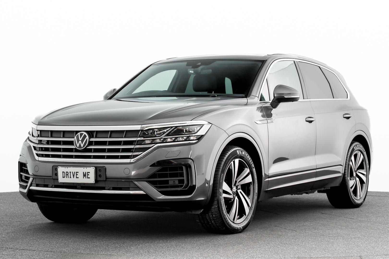 Volkswagen Touareg image 1