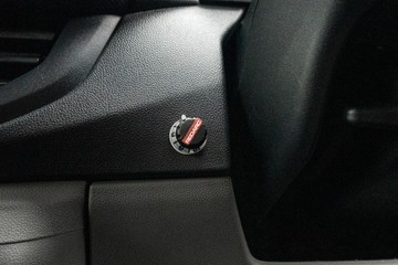 https://dvg-vehicle-assets.s3.amazonaws.com/U20041/d6mozmqbax8ru1xk93i0i30l3.jpg