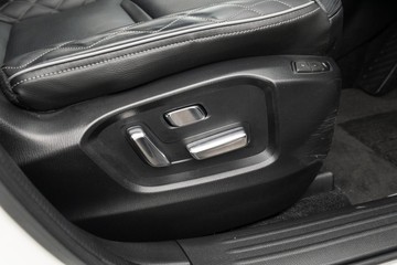 https://dvg-vehicle-assets.s3.amazonaws.com/U20057/8gm3qpk87zcry0bau3vqqb124.jpg