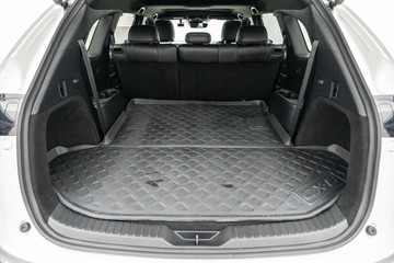 https://dvg-vehicle-assets.s3.amazonaws.com/U20057/cl33mrnyqffmnbfhsli9i6afk.jpg