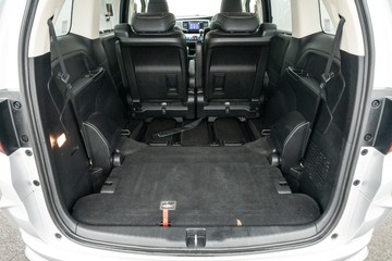https://dvg-vehicle-assets.s3.amazonaws.com/U20060/1mj6eyfcw850qroo652ossrl0.jpg