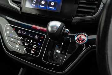 https://dvg-vehicle-assets.s3.amazonaws.com/U20060/6yktl2awpf7k4hn80szj97vh5.jpg