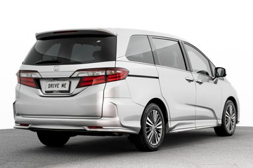https://dvg-vehicle-assets.s3.amazonaws.com/U20060/8uvfzadzdsf06jliolkkxwgu8.jpg