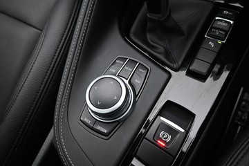 https://dvg-vehicle-assets.s3.amazonaws.com/U20067/47scri57pxp2srb5i55btp5c6.jpg