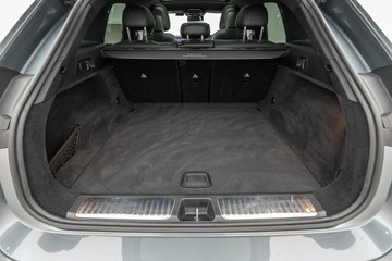 https://dvg-vehicle-assets.s3.amazonaws.com/U20068/cl91xojp8c096bdj4pxq3r18a.jpg