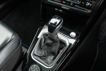 https://dvg-vehicle-assets.s3.amazonaws.com/U20070/13kll53rakugti9cpmj3r36rw.jpg