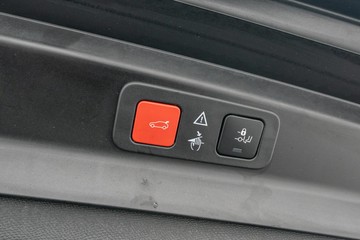 https://dvg-vehicle-assets.s3.amazonaws.com/U20072/c7wzsrtj8llrlv5zp783nf049.jpg