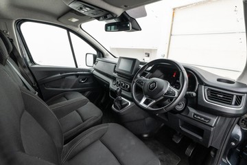 https://dvg-vehicle-assets.s3.amazonaws.com/U20074/fszf8qirswy3eu30ja965lwv.jpg