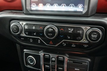 https://dvg-vehicle-assets.s3.amazonaws.com/U20078/5isubqurhnb01xiprqdkfnm3k.jpg