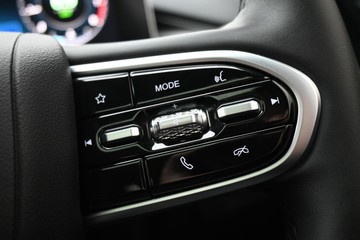 https://dvg-vehicle-assets.s3.amazonaws.com/U20081/153cfwq1187njfw811bjmlyim.jpg