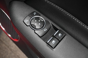 https://dvg-vehicle-assets.s3.amazonaws.com/U20082/89u4l0nx055f8bdtj5y4bzntv.jpg
