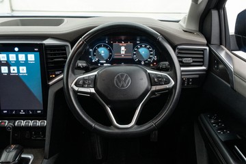 https://dvg-vehicle-assets.s3.amazonaws.com/U20083/30pu9j2c6w1kg22y4pyuhj26i.jpg