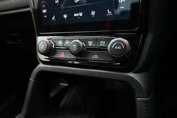 https://dvg-vehicle-assets.s3.amazonaws.com/U20091/ydjogbeejof6pqdl48qhpwjq.jpg