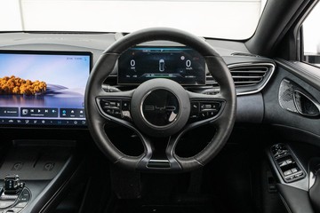 https://dvg-vehicle-assets.s3.amazonaws.com/U20092/1joioqd6h9h8x8s7jl6w4csqz.jpg