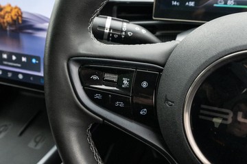 https://dvg-vehicle-assets.s3.amazonaws.com/U20092/2v1xfepxpew77gzzwzp3p1pr7.jpg