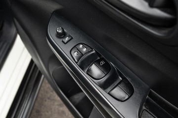 https://dvg-vehicle-assets.s3.amazonaws.com/U20095/eso6q0uixut316clqrhj9uspz.jpg