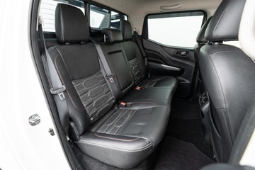 https://dvg-vehicle-assets.s3.amazonaws.com/U20095/ez1myuy89sa788xrljb0l3vmg.jpg