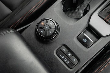 https://dvg-vehicle-assets.s3.amazonaws.com/U20103/b9ub5jbww01dz85nlsh5gt7h8.jpg