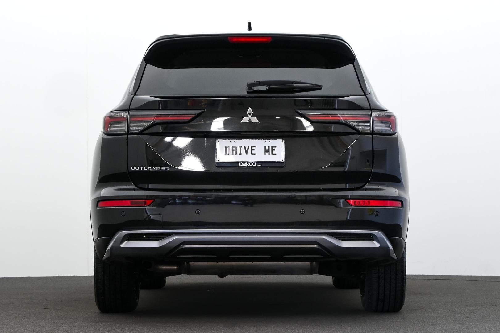 Mitsubishi Outlander image 3