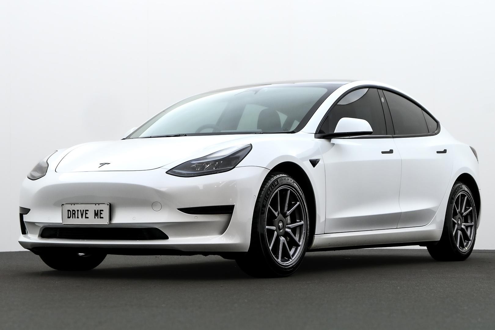 Tesla Model 3 image 1