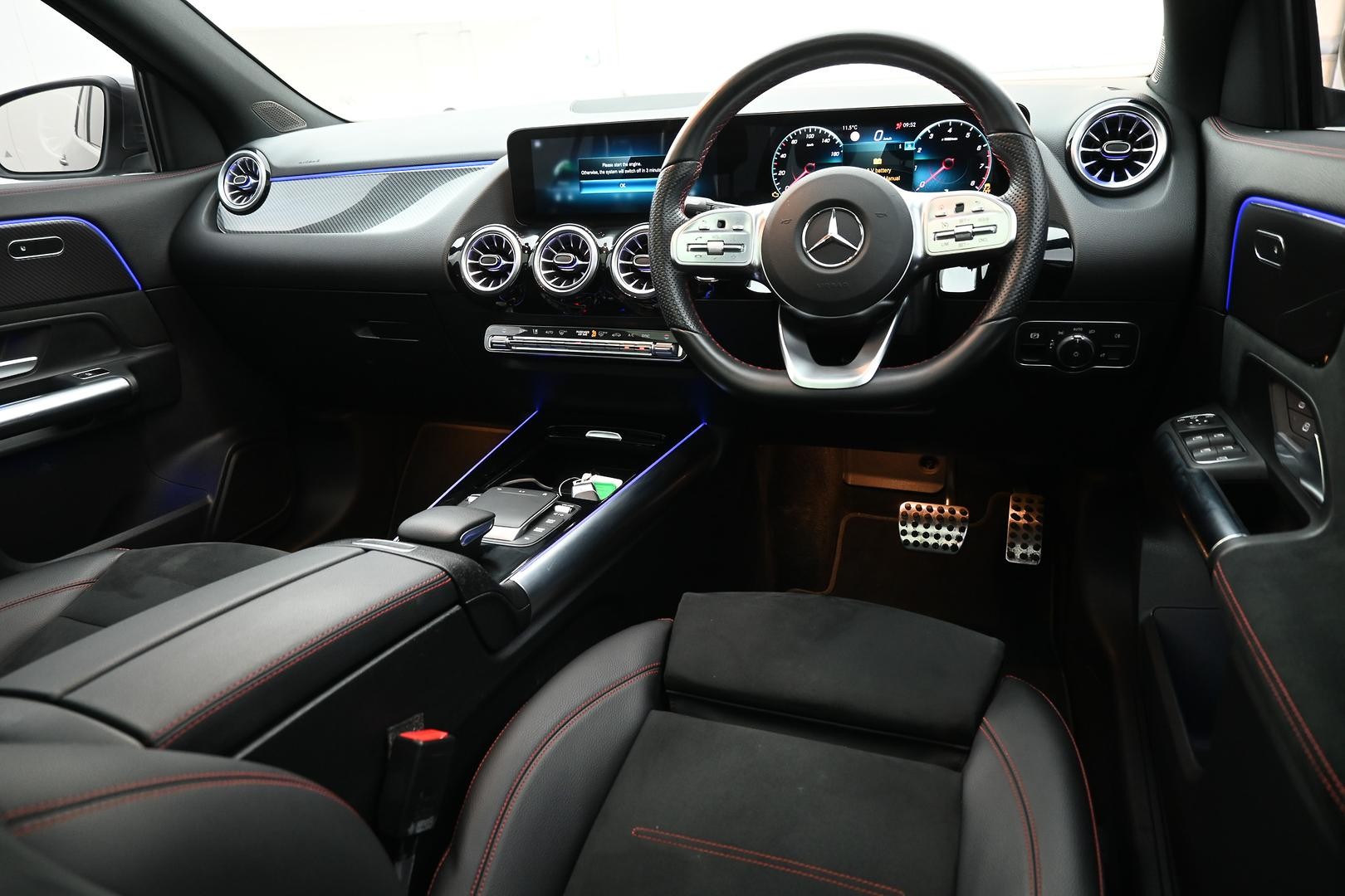 Mercedes Benz Gla-class image 4