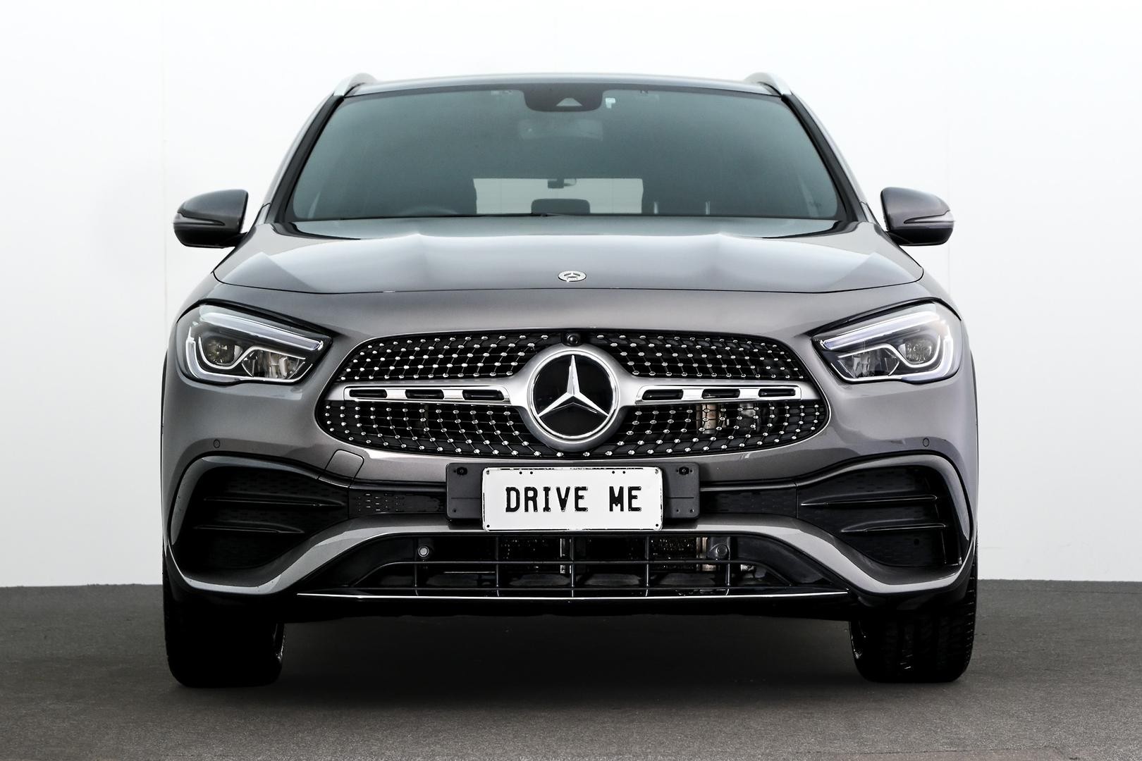 Mercedes Benz Gla-class image 2