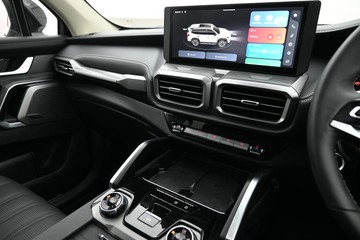 https://dvg-vehicle-assets.s3.amazonaws.com/U20142/3ywum59u5q2zxl0nfeae8w9bm.jpg