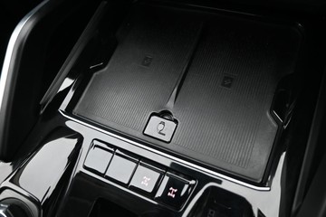 https://dvg-vehicle-assets.s3.amazonaws.com/U20142/7jky2c4e7yw4gfuivf616f4i7.jpg