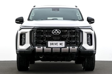 https://dvg-vehicle-assets.s3.amazonaws.com/U20142/9tmzjx5c0tifdsm7fhb03wjd8.jpg